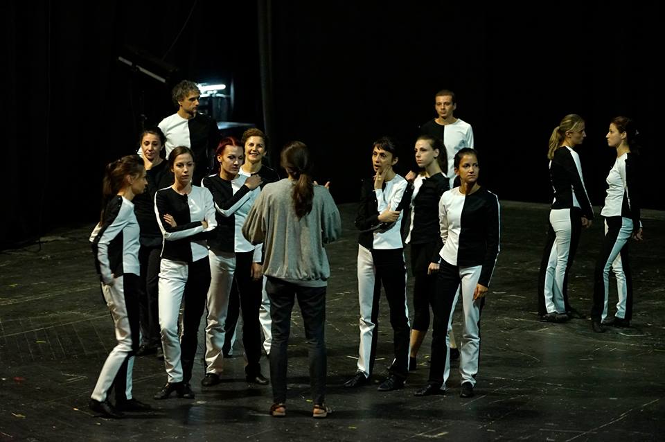 Ultramodern dance performance
