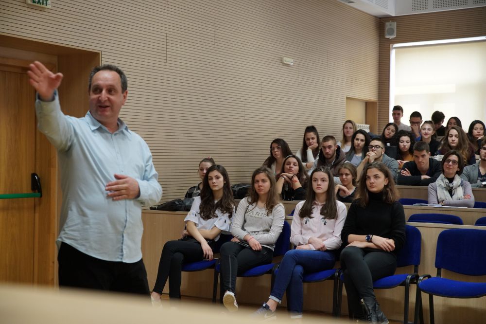 Огнян Драганов с номинация за Награда